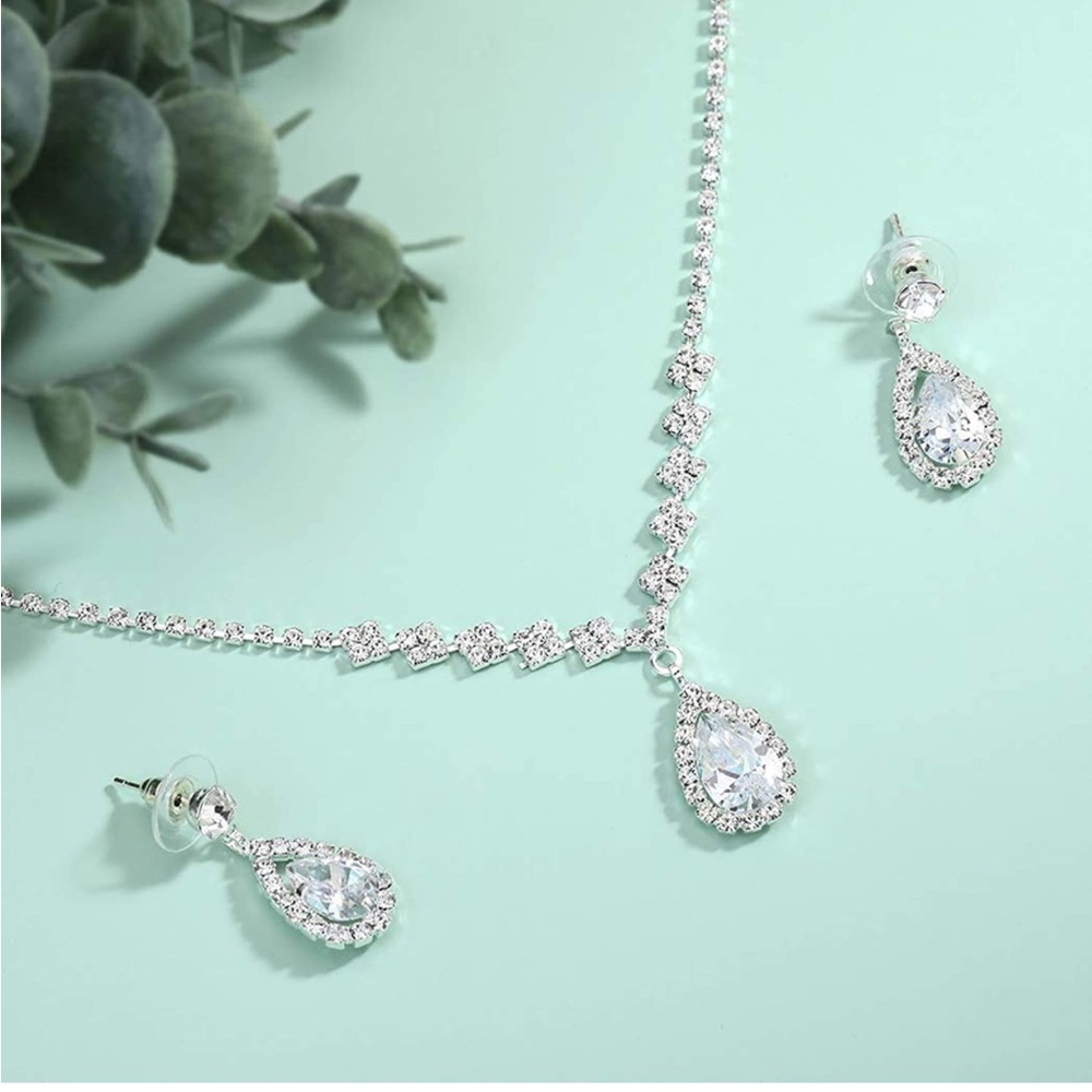Silver Crystals Necklace and Earrings Set